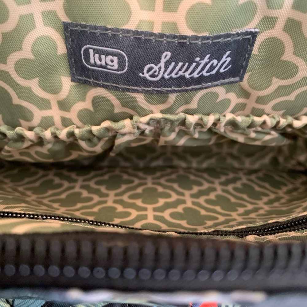 Lug Switch Convertible RFID Crossbody Purse/Belt Bag Safari Animal Print Travel - Picture 8 of 8